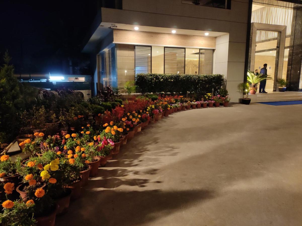 Novanta Jamshedpur Exterior photo