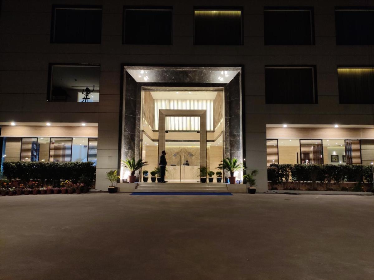 Novanta Jamshedpur Exterior photo